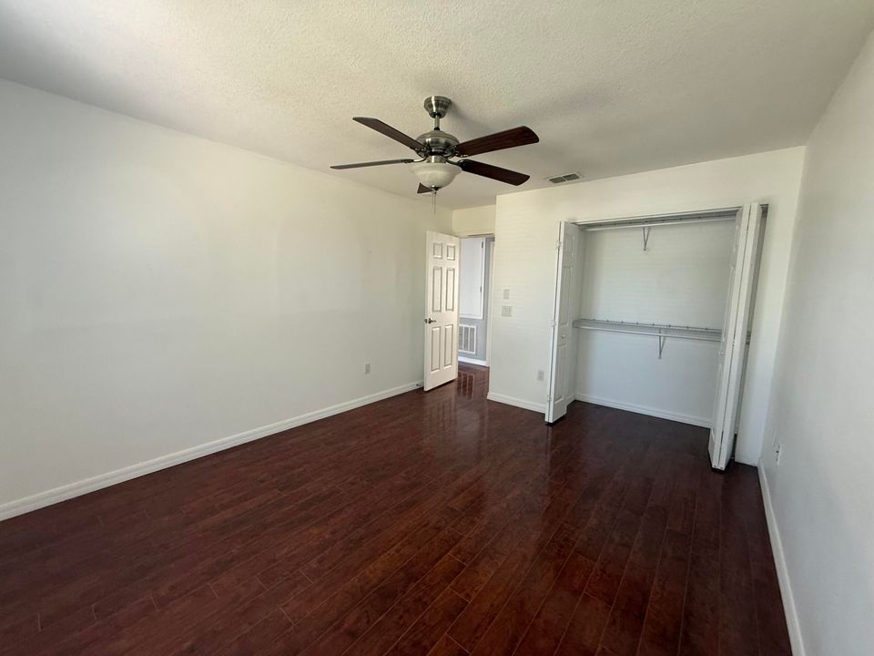 En Renta: $2,900 (4 camas, 2 baños, 2240 Pies cuadrados)