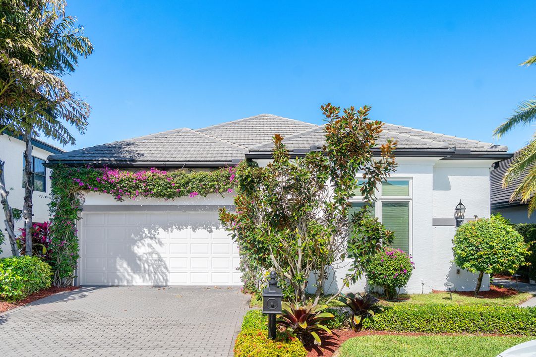 En Venta: $2,495,000 (4 camas, 5 baños, 3932 Pies cuadrados)