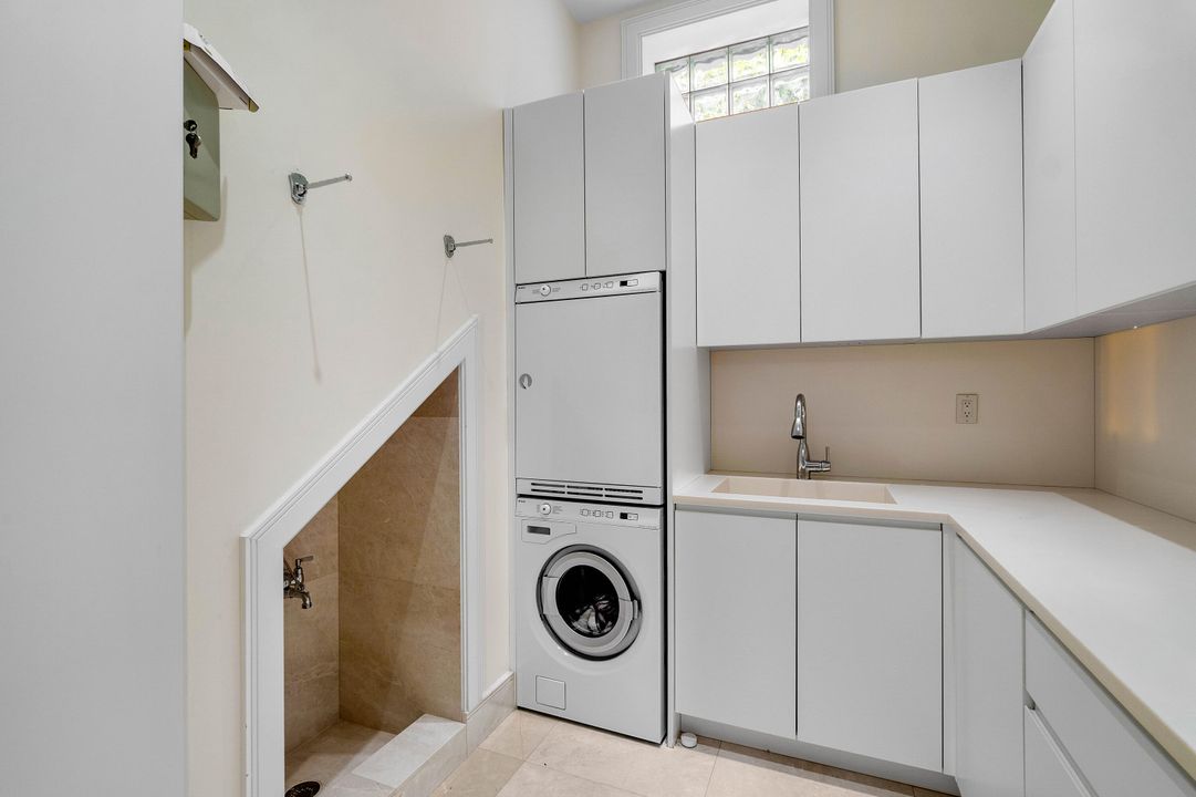 En Venta: $2,495,000 (4 camas, 5 baños, 3932 Pies cuadrados)