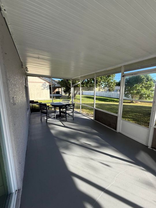 En Renta: $2,900 (4 camas, 2 baños, 2240 Pies cuadrados)