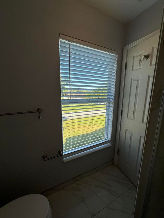 En Renta: $2,900 (4 camas, 2 baños, 2240 Pies cuadrados)