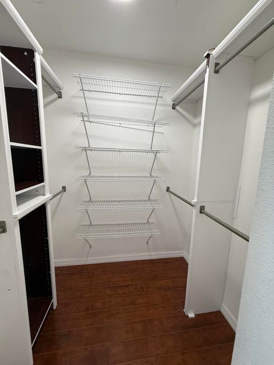 En Renta: $2,900 (4 camas, 2 baños, 2240 Pies cuadrados)