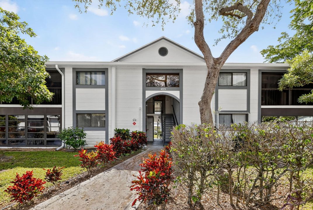 待售: $195,000 (2 贝兹, 2 浴室, 1000 平方英尺)