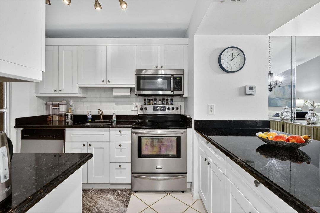 待售: $195,000 (2 贝兹, 2 浴室, 1000 平方英尺)