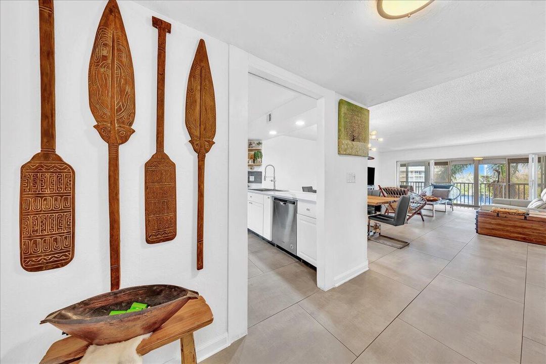 На продажу: $669,000 (3 спален, 3 ванн, 1836 Квадратных фут)