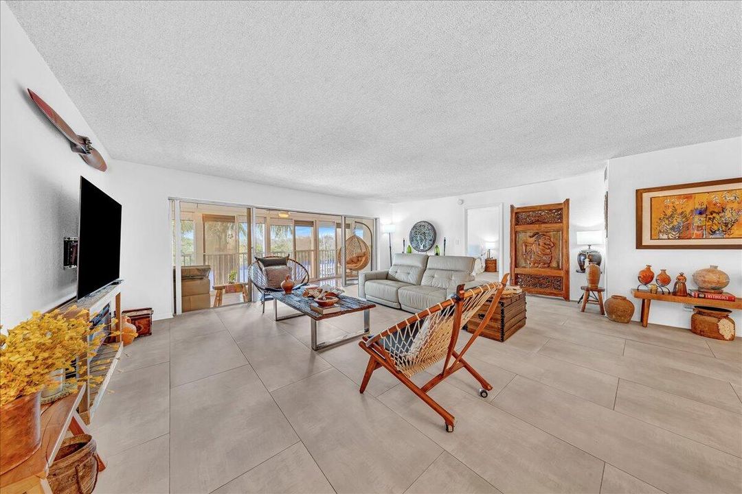 На продажу: $669,000 (3 спален, 3 ванн, 1836 Квадратных фут)