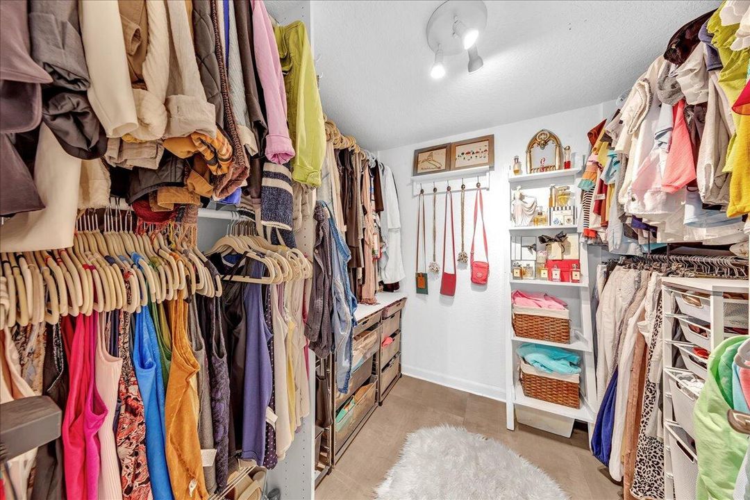 На продажу: $669,000 (3 спален, 3 ванн, 1836 Квадратных фут)