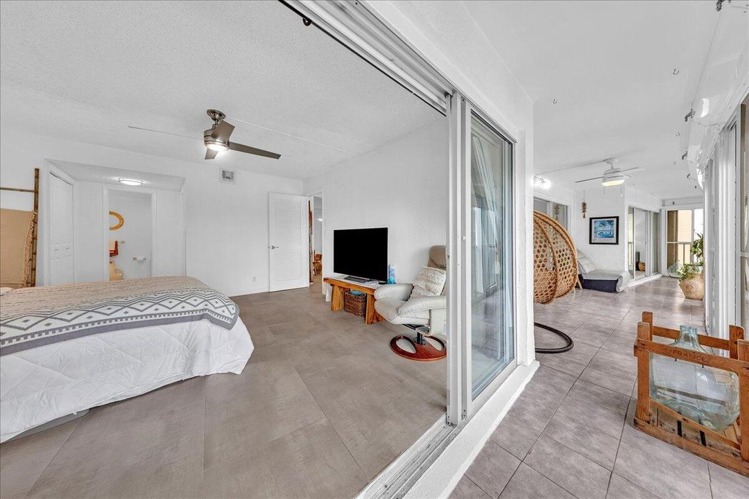 На продажу: $669,000 (3 спален, 3 ванн, 1836 Квадратных фут)