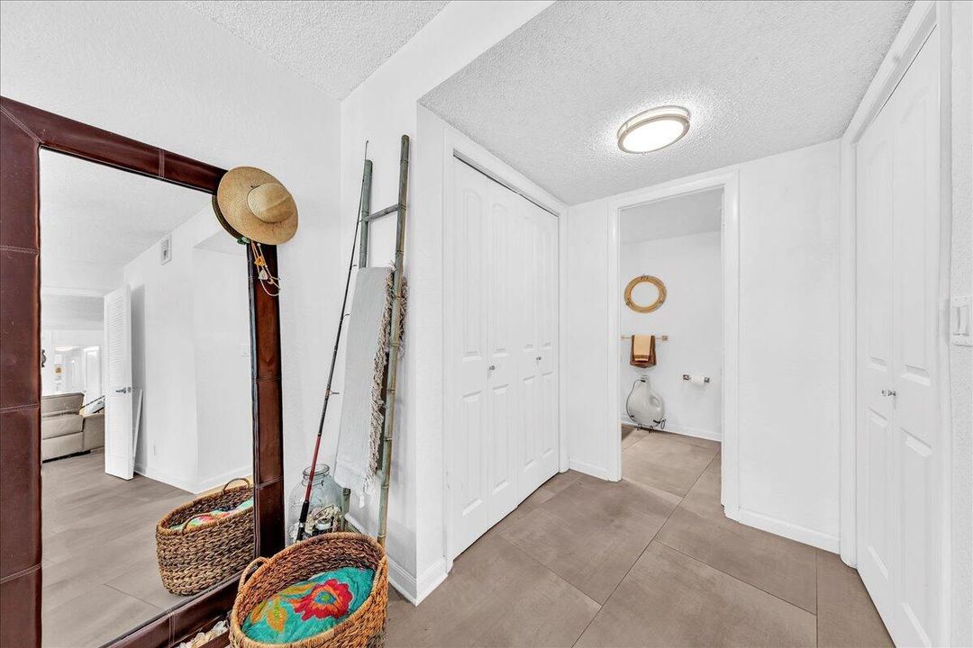 На продажу: $669,000 (3 спален, 3 ванн, 1836 Квадратных фут)