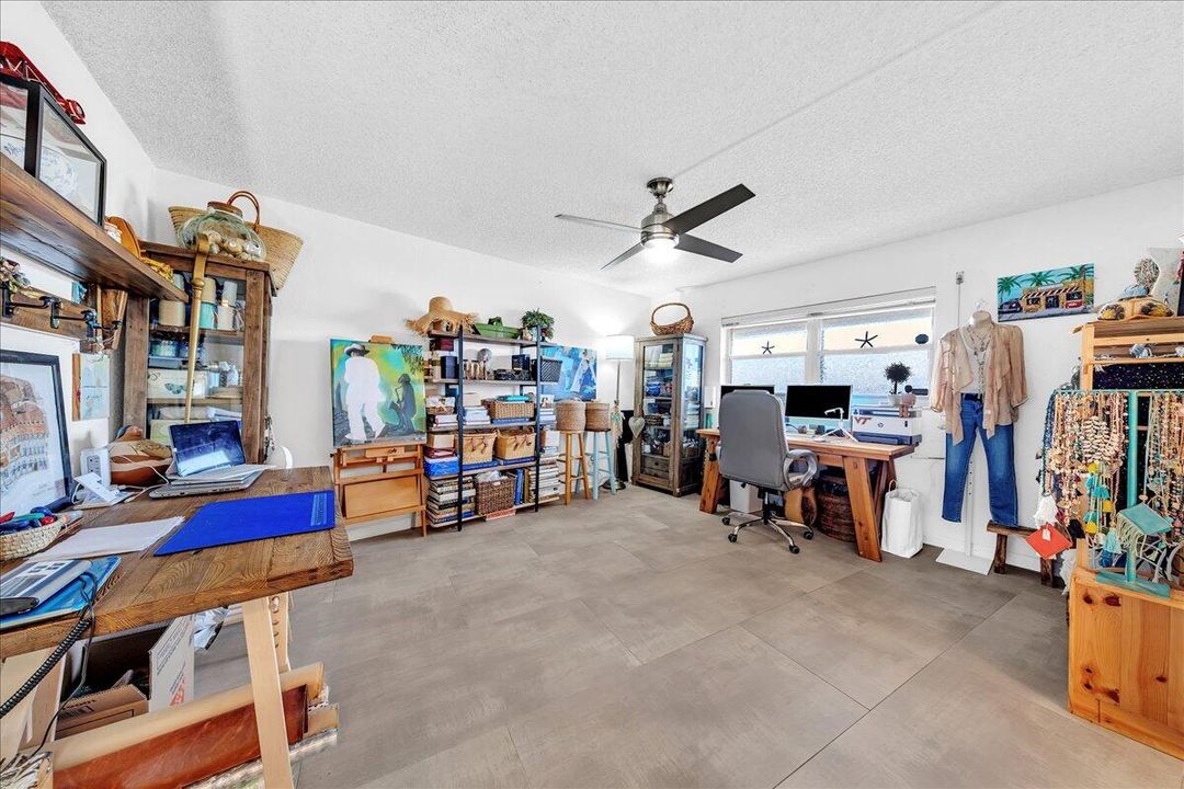 На продажу: $669,000 (3 спален, 3 ванн, 1836 Квадратных фут)