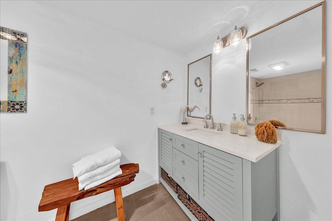 На продажу: $669,000 (3 спален, 3 ванн, 1836 Квадратных фут)