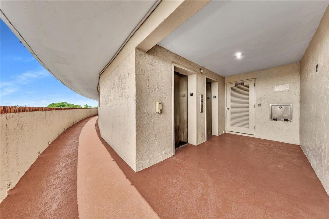 На продажу: $669,000 (3 спален, 3 ванн, 1836 Квадратных фут)