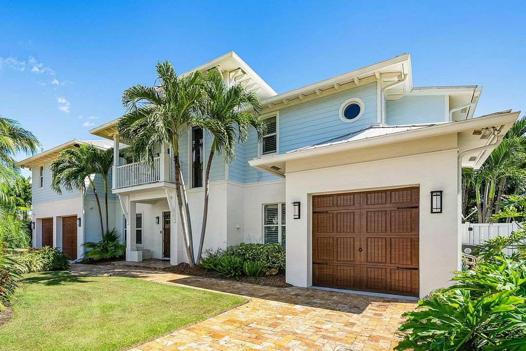 For Sale: $4,100,000 (4 beds, 3 baths, 3299 Square Feet)