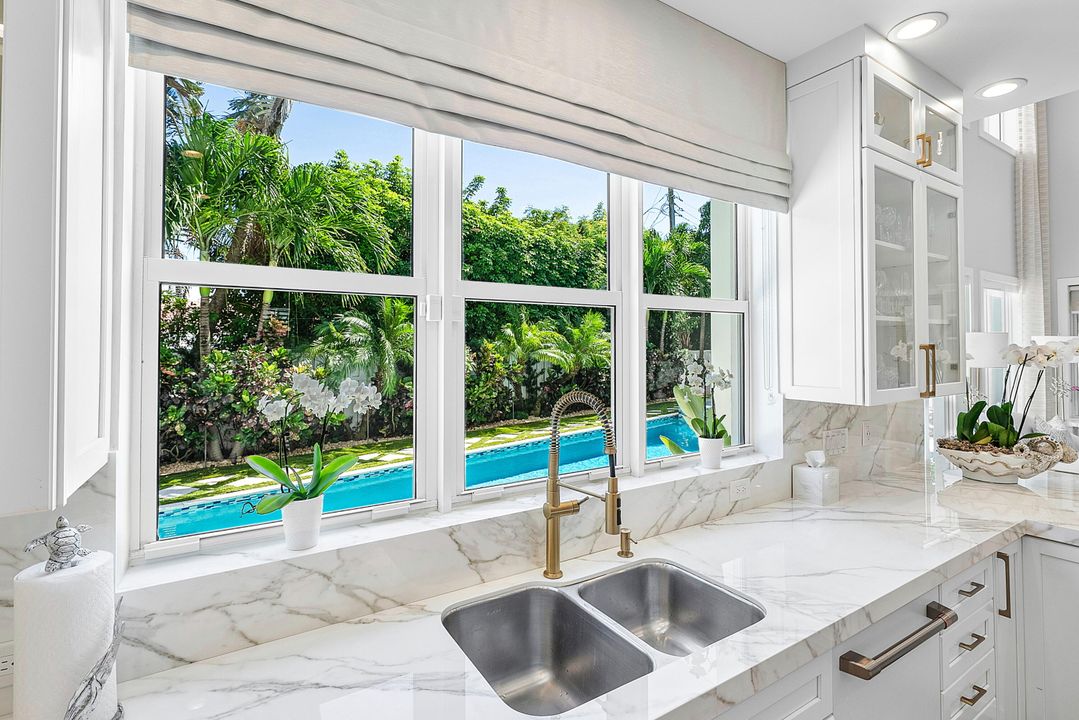 For Sale: $4,100,000 (4 beds, 3 baths, 3299 Square Feet)