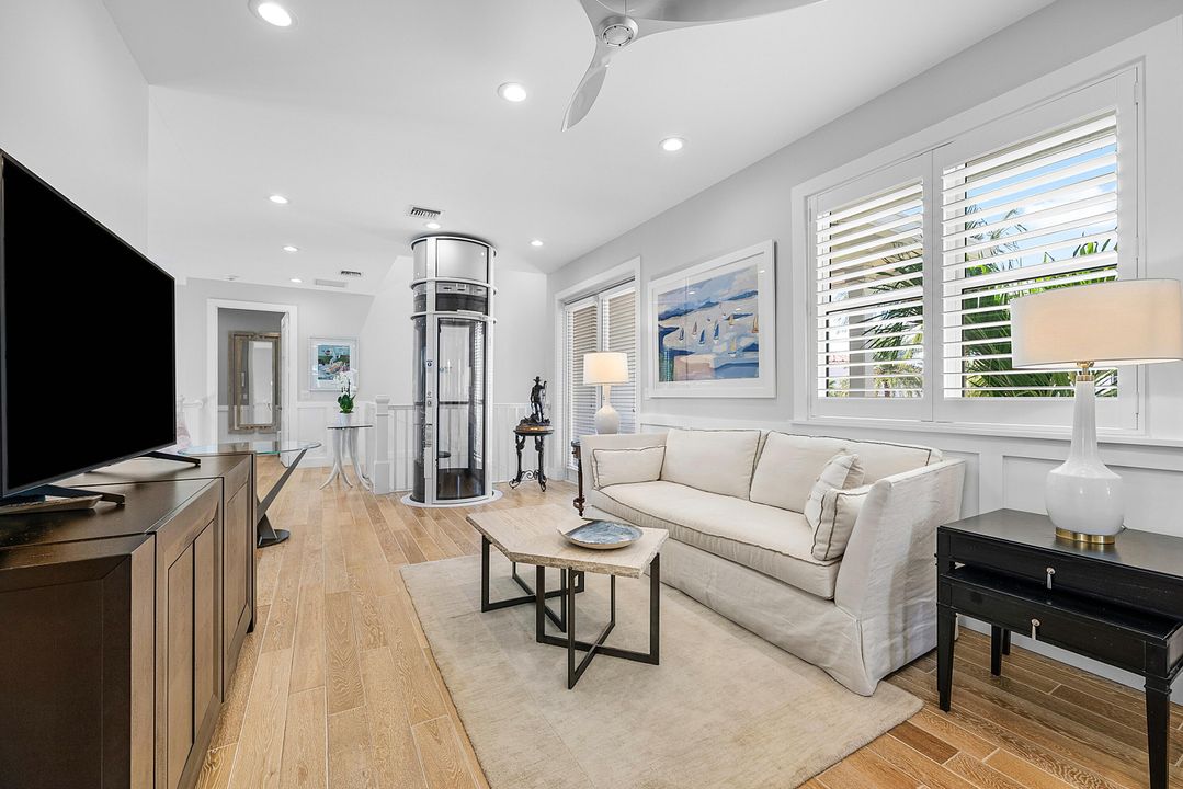 For Sale: $4,100,000 (4 beds, 3 baths, 3299 Square Feet)