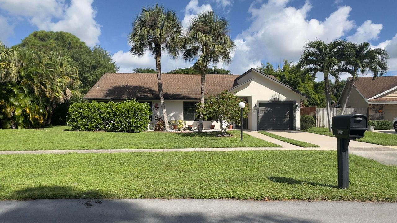 В аренду: $3,600 (3 спален, 2 ванн, 1456 Квадратных фут)