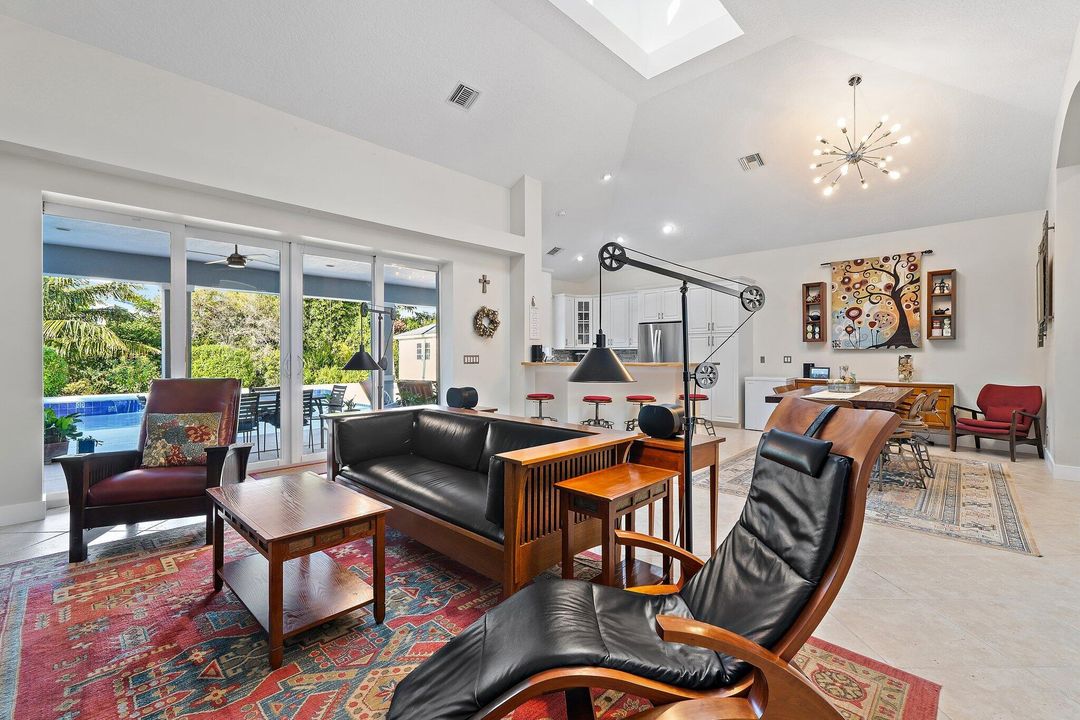 待售: $1,250,000 (4 贝兹, 3 浴室, 2659 平方英尺)