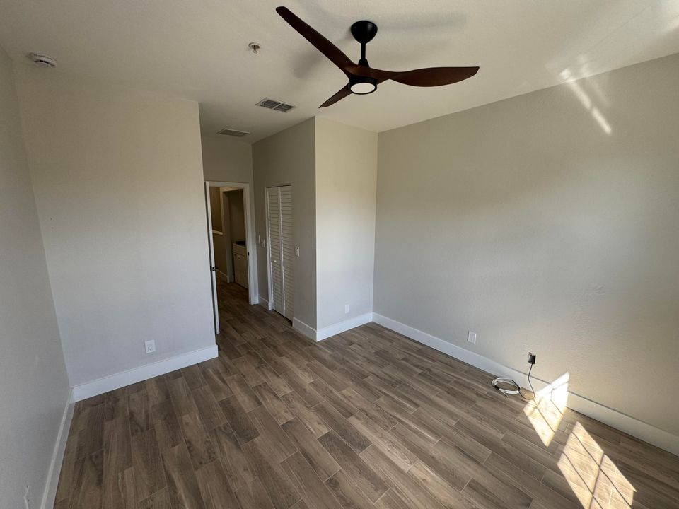 Active With Contract: $2,300 (3 beds, 2 baths, 1338 Square Feet)