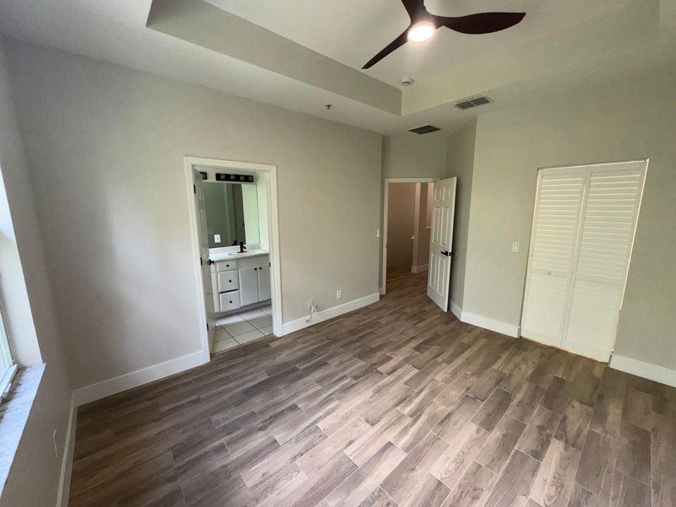Active With Contract: $2,300 (3 beds, 2 baths, 1338 Square Feet)