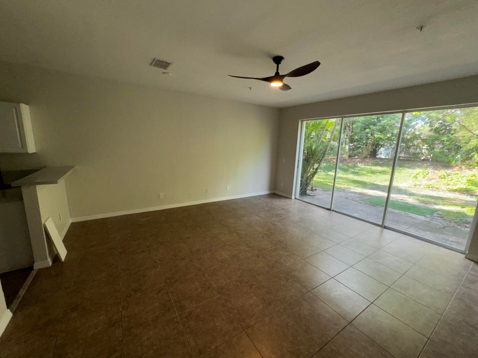 Active With Contract: $2,300 (3 beds, 2 baths, 1338 Square Feet)