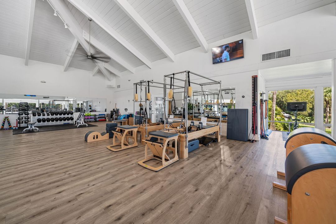 For Rent: $15,000 (3 beds, 2 baths, 2177 Square Feet)