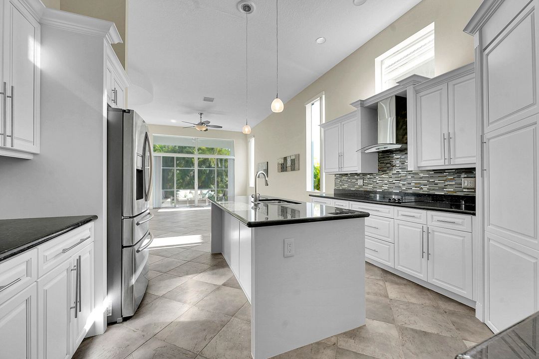 For Sale: $629,000 (4 beds, 3 baths, 3204 Square Feet)