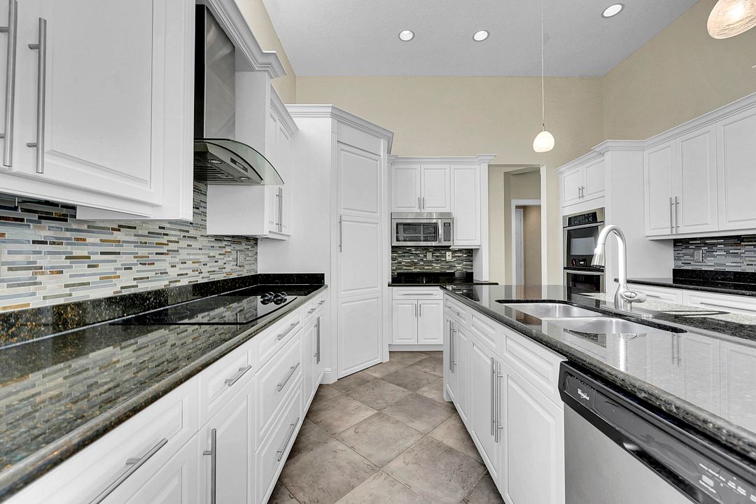 For Sale: $629,000 (4 beds, 3 baths, 3204 Square Feet)