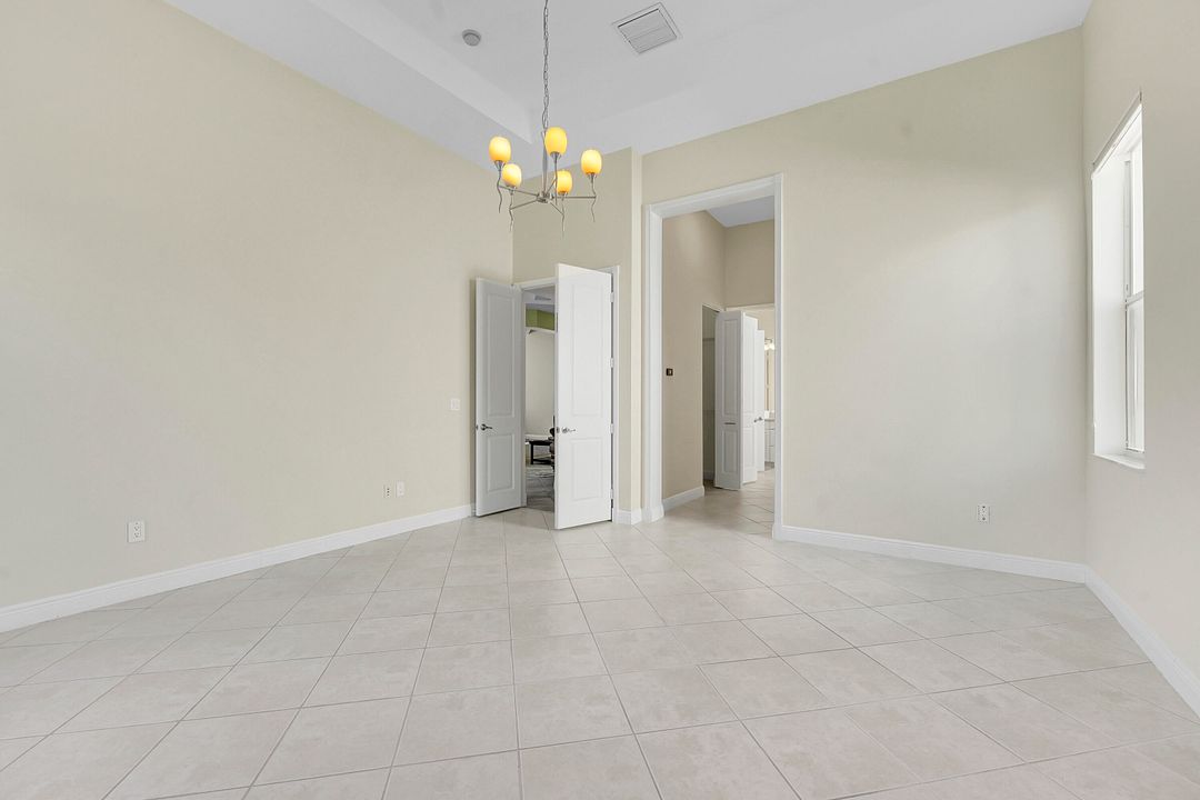 For Sale: $629,000 (4 beds, 3 baths, 3204 Square Feet)