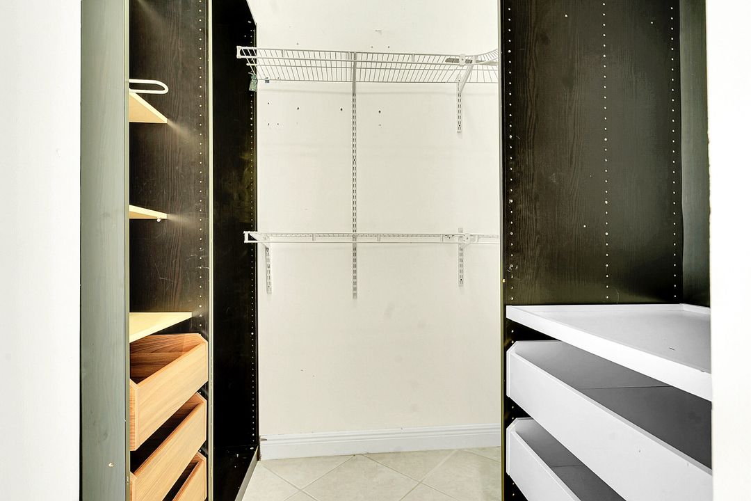 For Sale: $629,000 (4 beds, 3 baths, 3204 Square Feet)