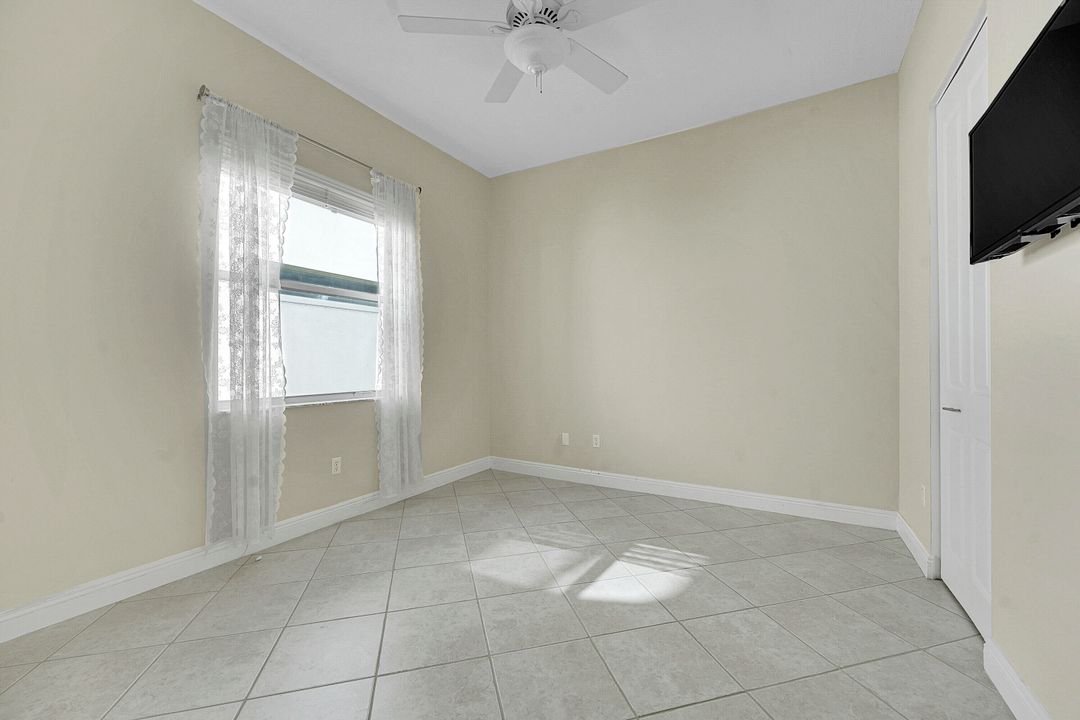 For Sale: $629,000 (4 beds, 3 baths, 3204 Square Feet)