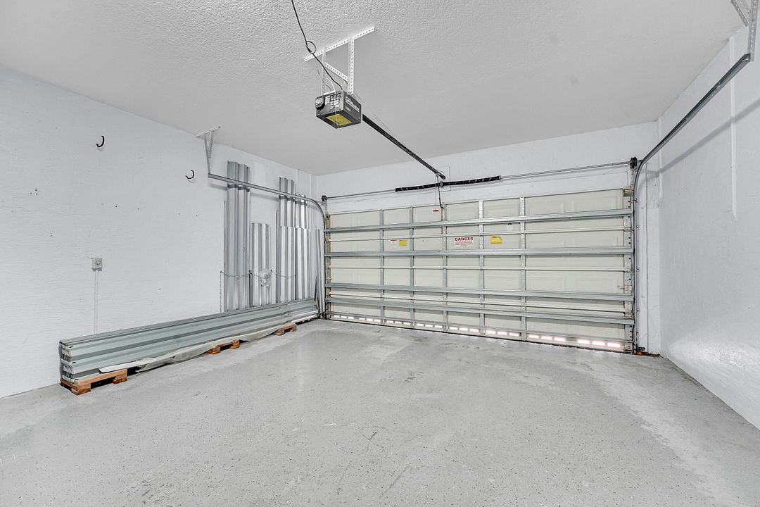 For Sale: $629,000 (4 beds, 3 baths, 3204 Square Feet)