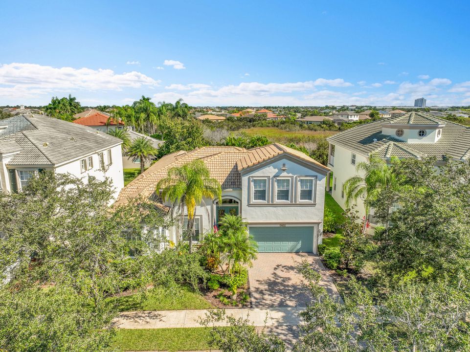 For Sale: $629,000 (4 beds, 3 baths, 3204 Square Feet)