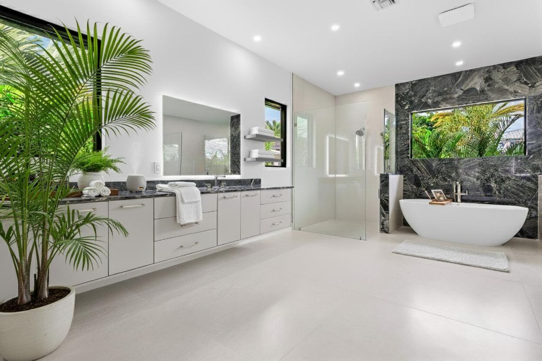 待售: $4,299,900 (4 贝兹, 4 浴室, 4120 平方英尺)