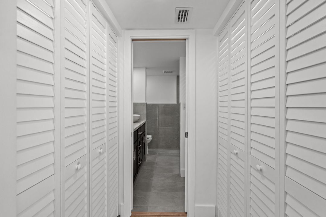 Active With Contract: $2,850 (2 beds, 2 baths, 1208 Square Feet)