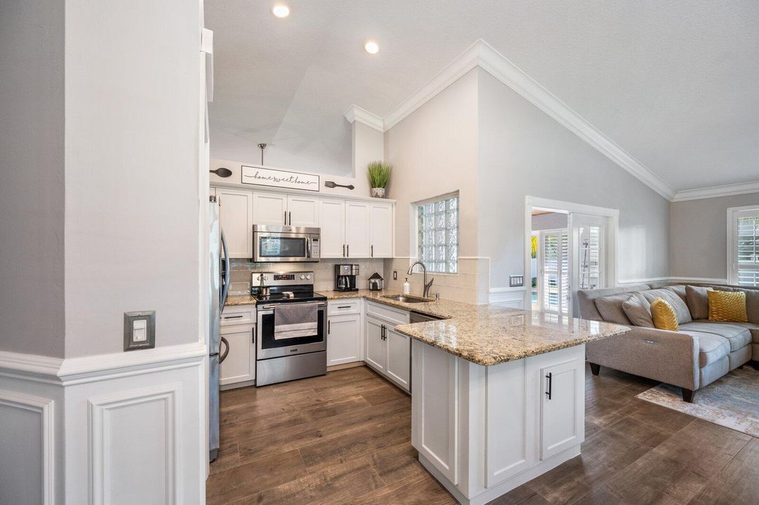 For Rent: $9,500 (3 beds, 2 baths, 1882 Square Feet)