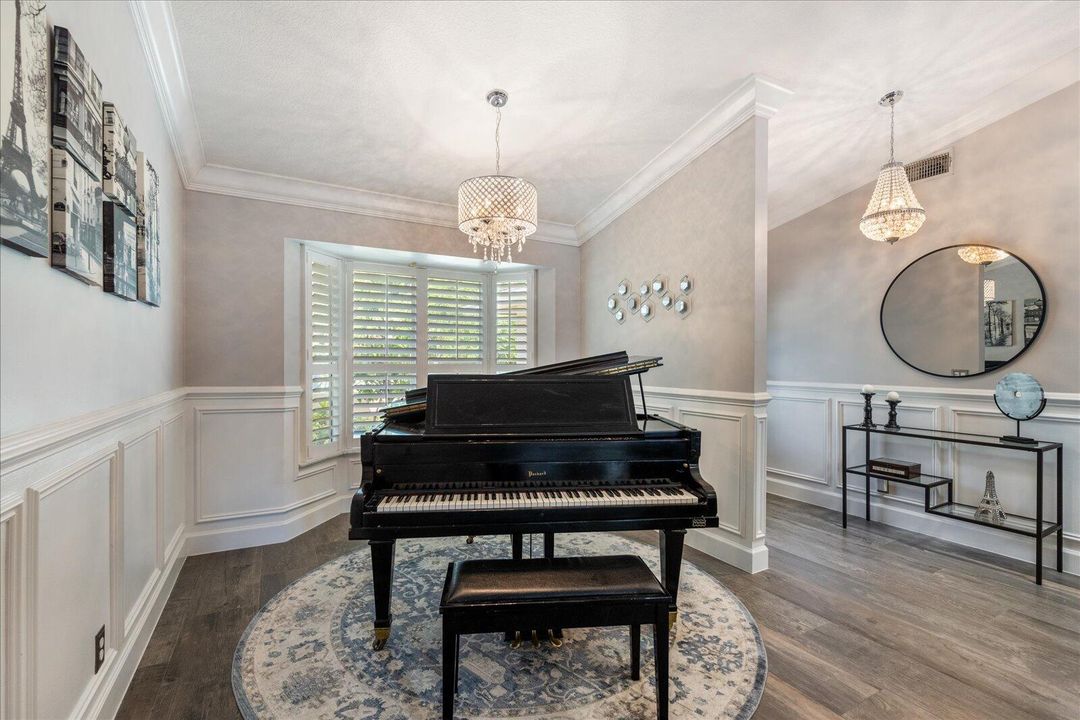 For Rent: $9,500 (3 beds, 2 baths, 1882 Square Feet)