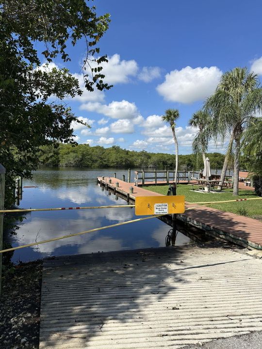 For Sale: $155,000 (1 beds, 1 baths, 697 Square Feet)