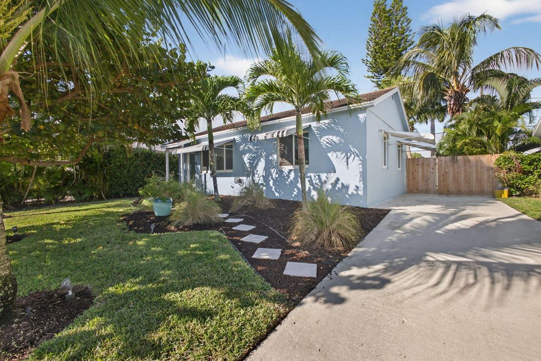 Activo con contrato: $389,000 (2 camas, 1 baños, 768 Pies cuadrados)