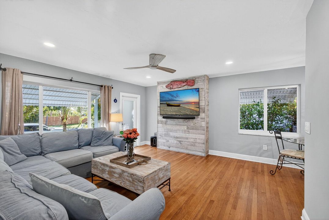 Activo con contrato: $389,000 (2 camas, 1 baños, 768 Pies cuadrados)