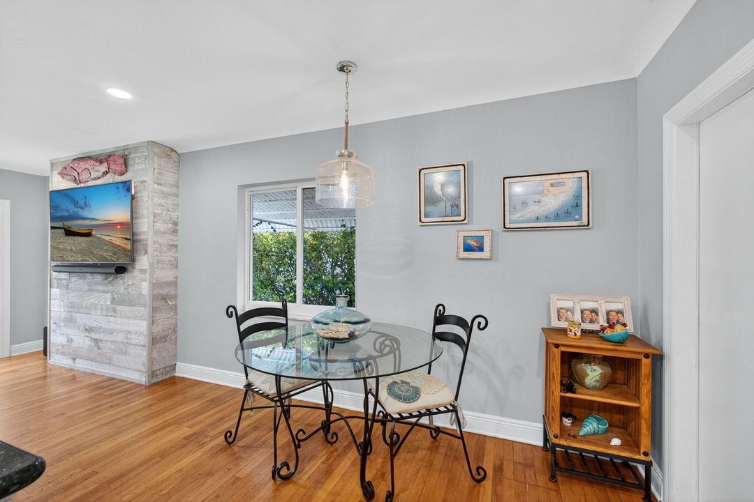 Activo con contrato: $389,000 (2 camas, 1 baños, 768 Pies cuadrados)