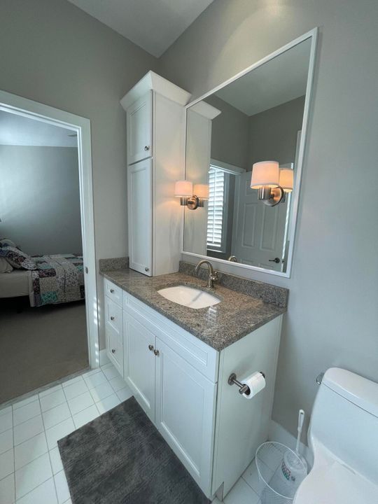 For Rent: $3,200 (3 beds, 2 baths, 1214 Square Feet)