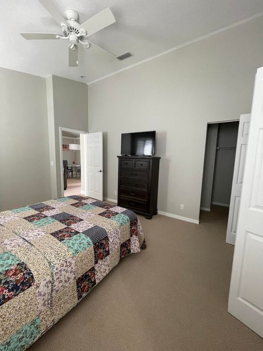 For Rent: $3,200 (3 beds, 2 baths, 1214 Square Feet)