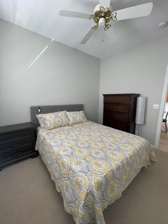 For Rent: $3,200 (3 beds, 2 baths, 1214 Square Feet)