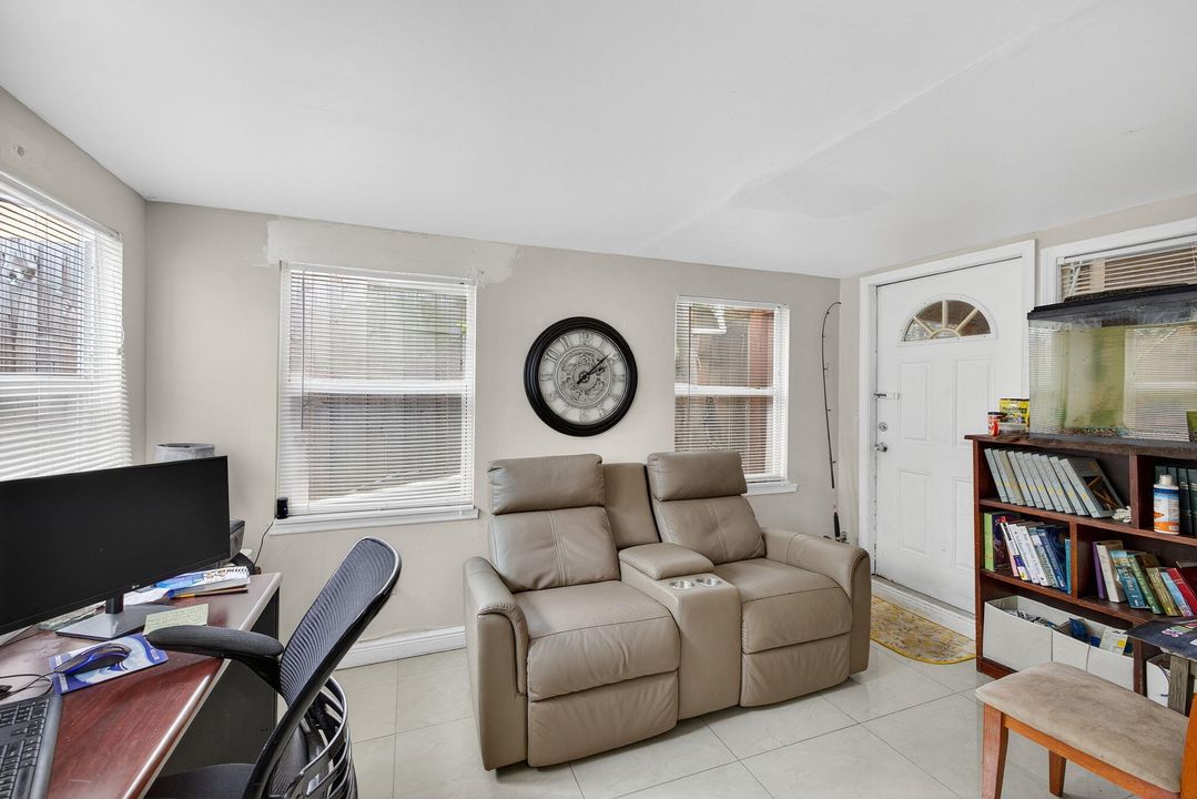 Active With Contract: $349,000 (3 beds, 2 baths, 1174 Square Feet)