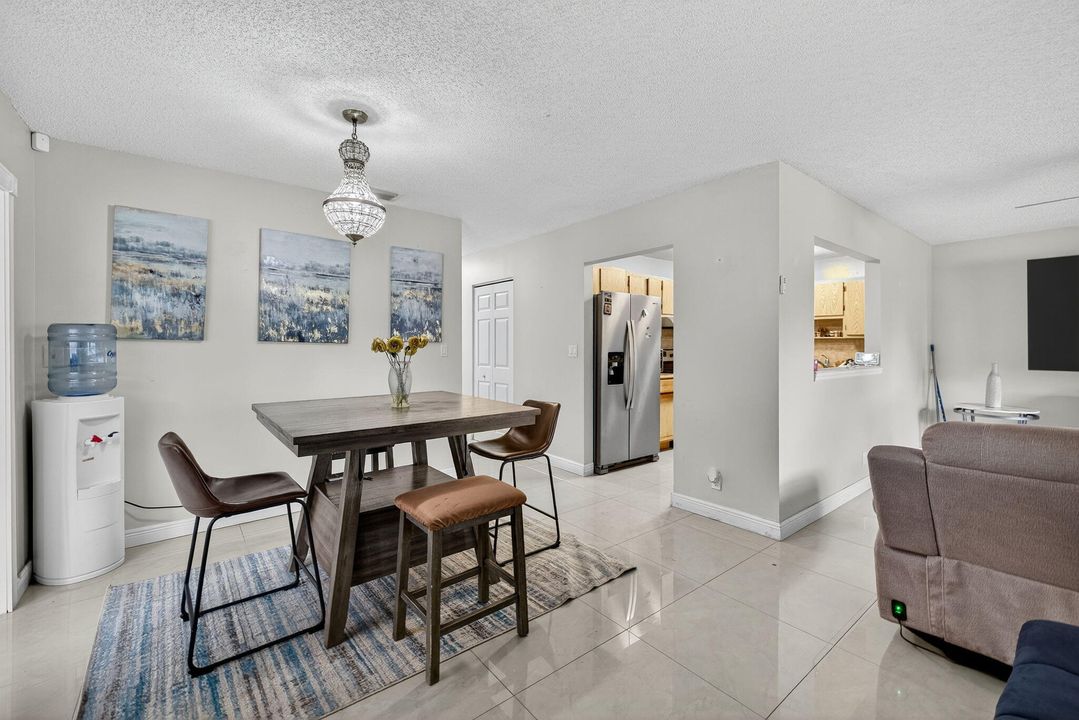 Active With Contract: $349,000 (3 beds, 2 baths, 1174 Square Feet)