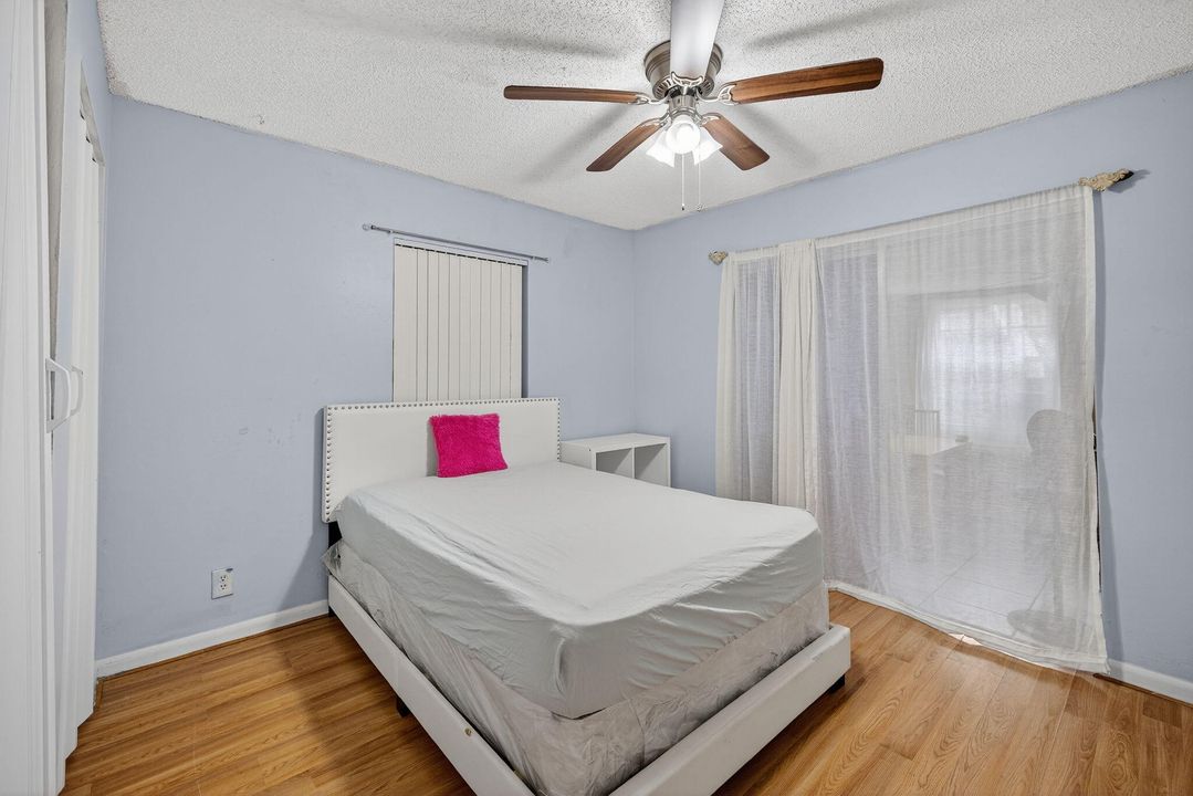 Active With Contract: $349,000 (3 beds, 2 baths, 1174 Square Feet)