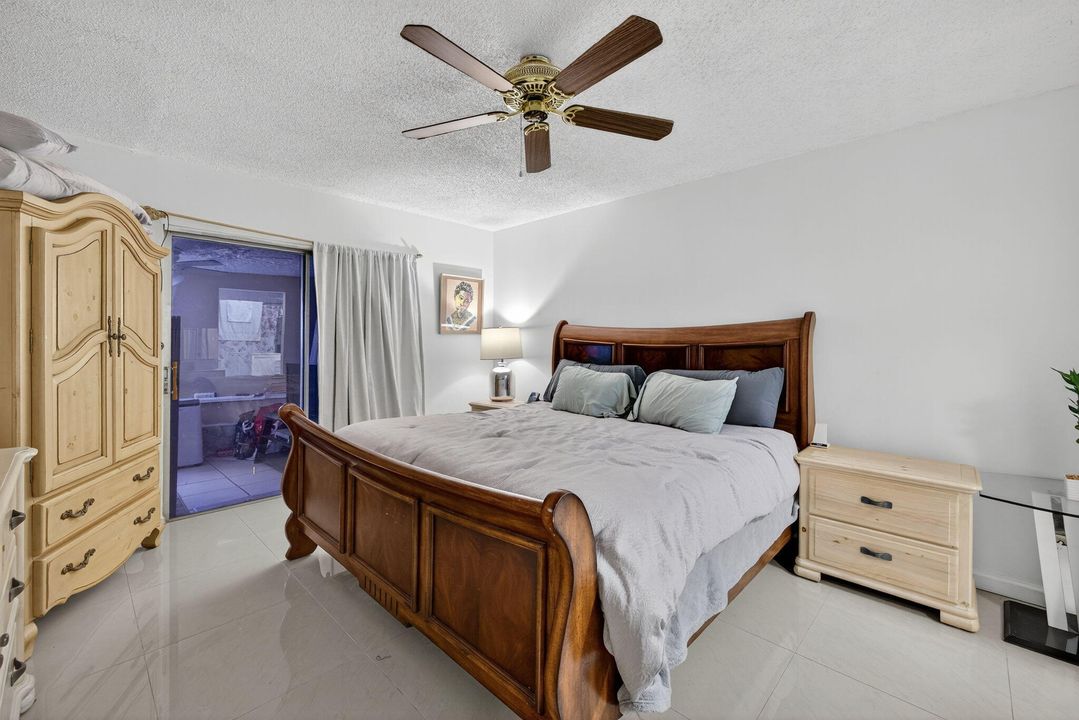 Active With Contract: $349,000 (3 beds, 2 baths, 1174 Square Feet)