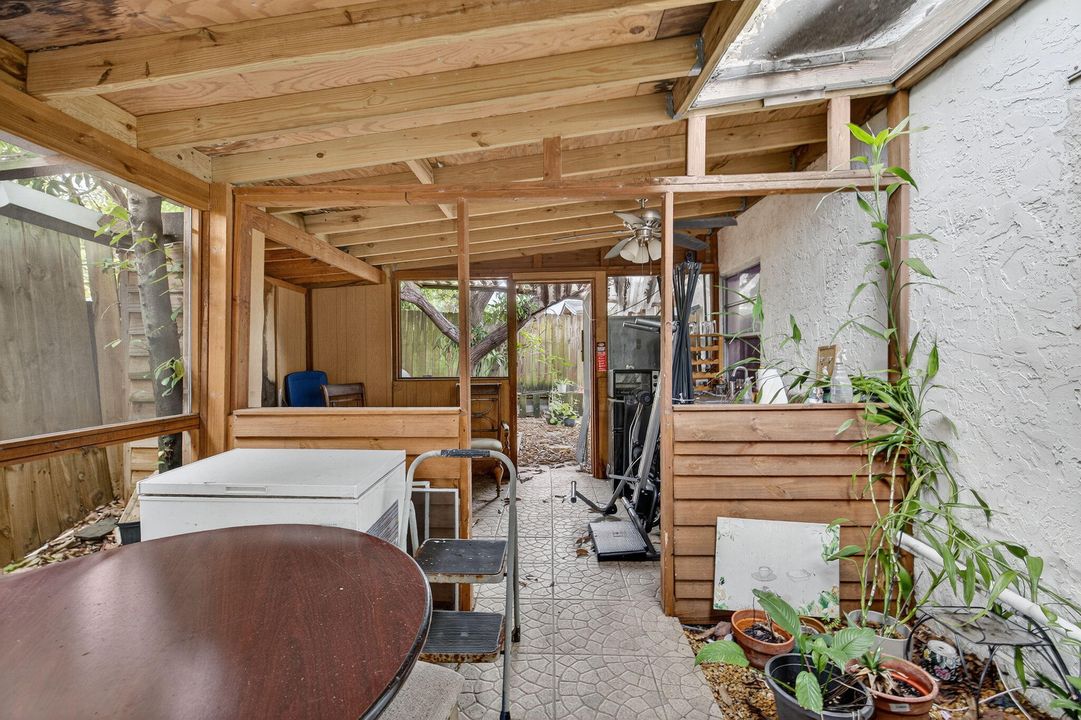 Active With Contract: $349,000 (3 beds, 2 baths, 1174 Square Feet)