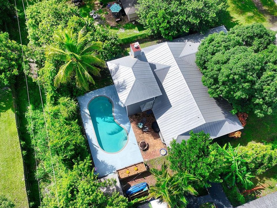 For Sale: $425,000 (3 beds, 2 baths, 1950 Square Feet)