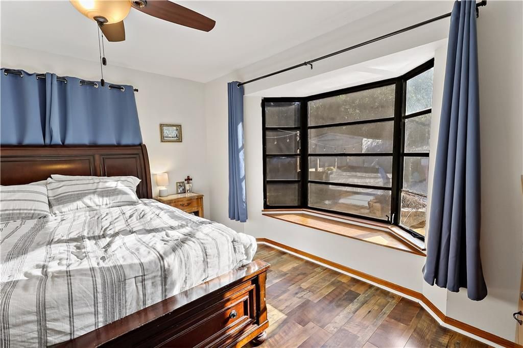 For Sale: $425,000 (3 beds, 2 baths, 1950 Square Feet)